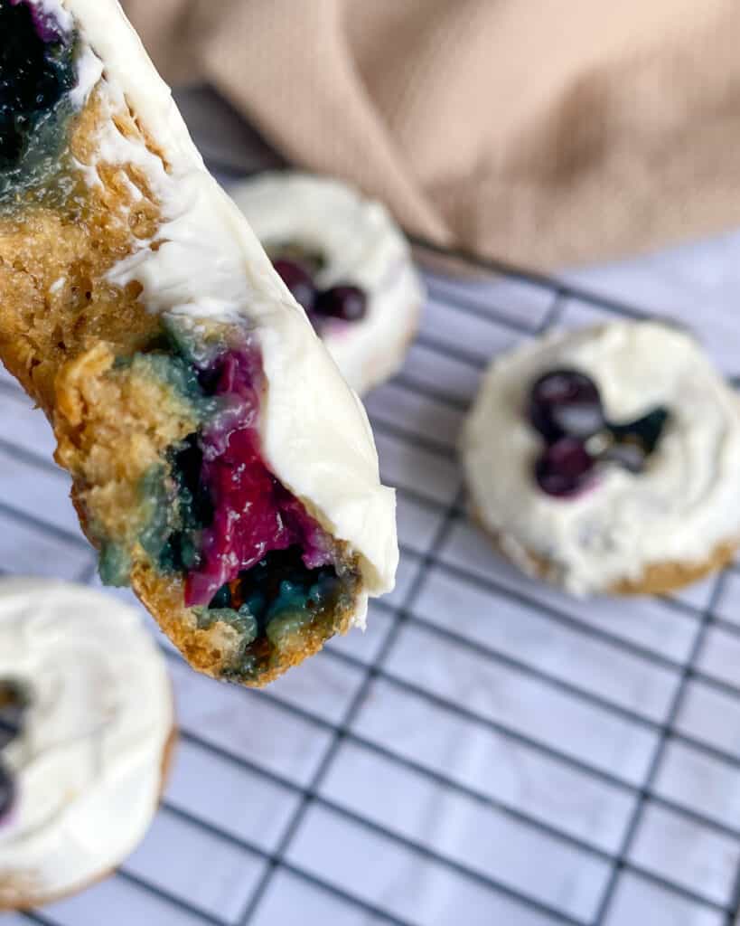 The best blueberry cheesecake donuts