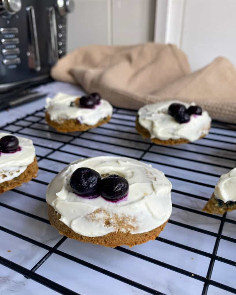 The best blueberry cheesecake donuts