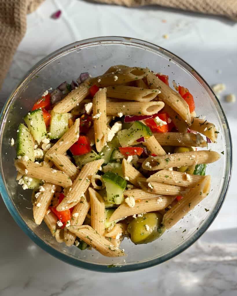 The best low calorie Greek pasta salad