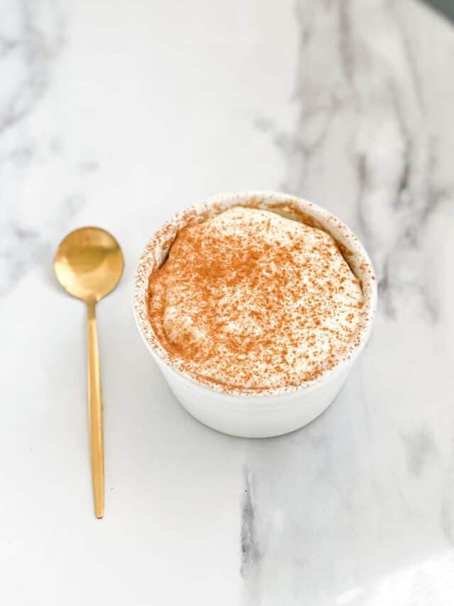 1 minute cinnamon roll mug cake