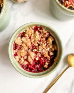 low calorie single serve berry crumble