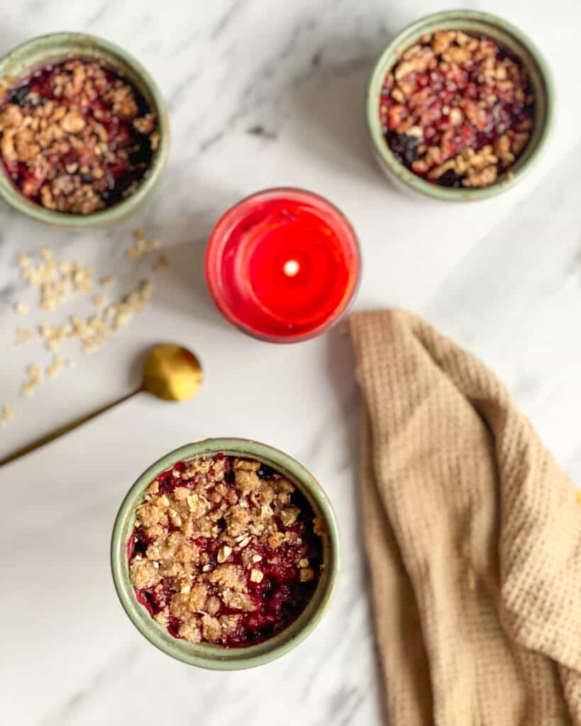 low calorie single serve berry crumble 