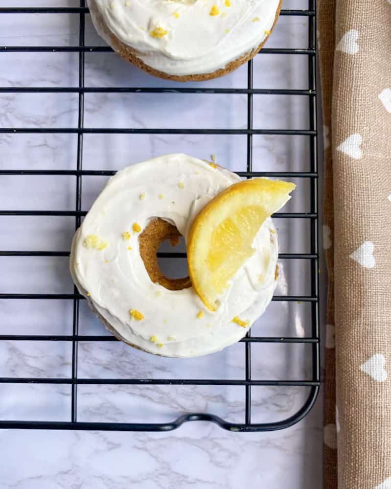 low calorie lemon cheesecake donuts