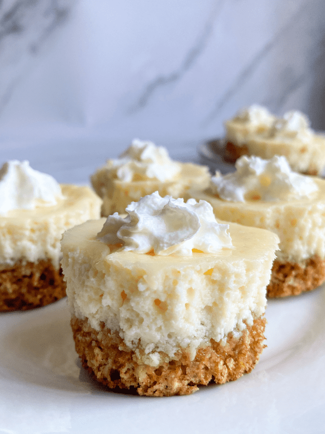 Low calorie mini cheesecakes