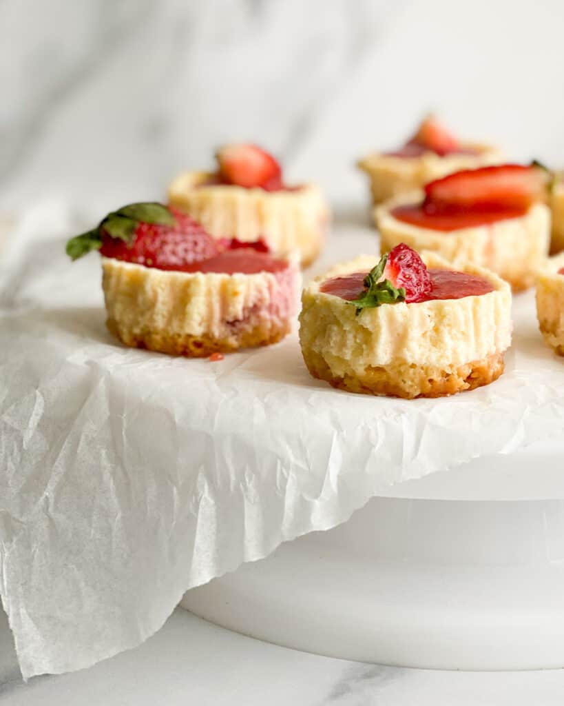 low calorie strawberry cheesecakes