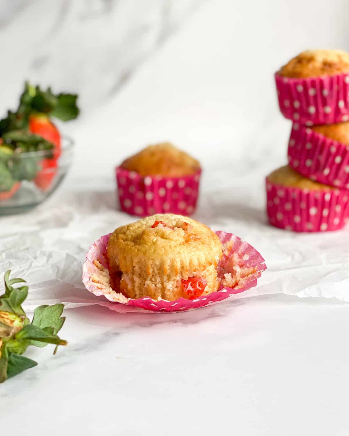 low calorie strawberry muffins