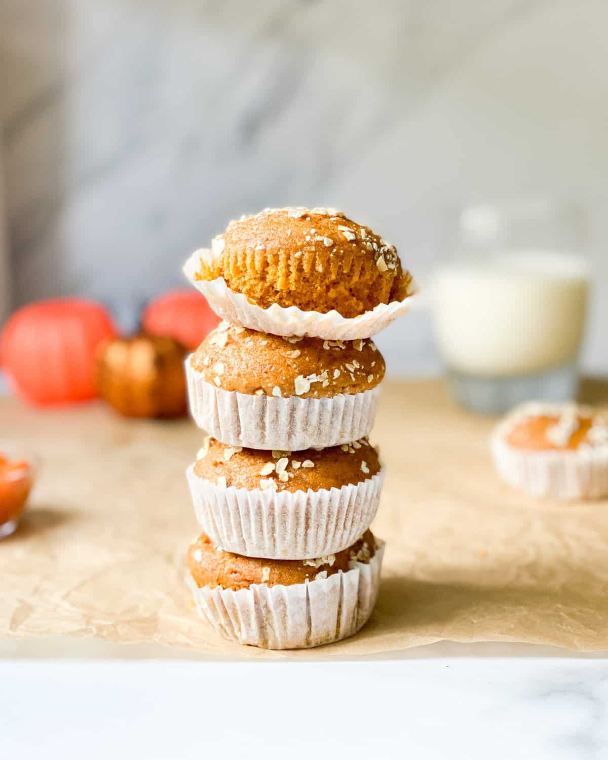 low calorie pumpkin spice muffins