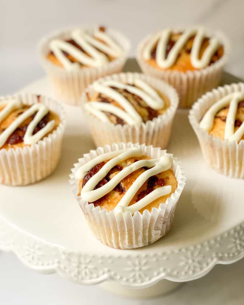 low calorie cinnamon roll muffins