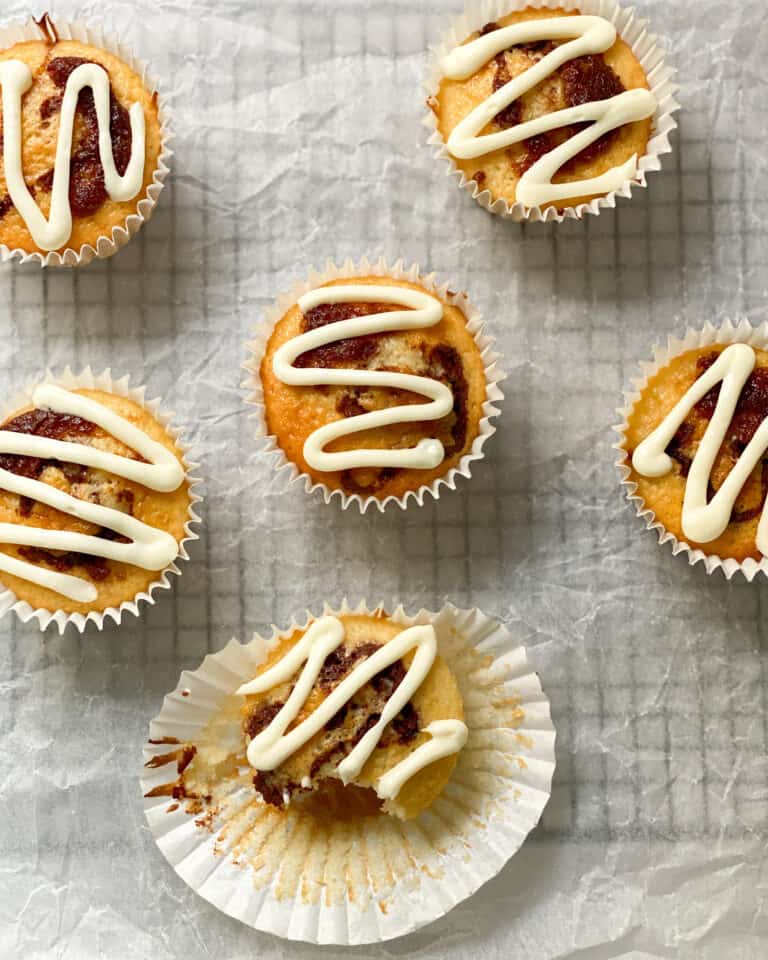 The best low calorie cinnamon roll muffins