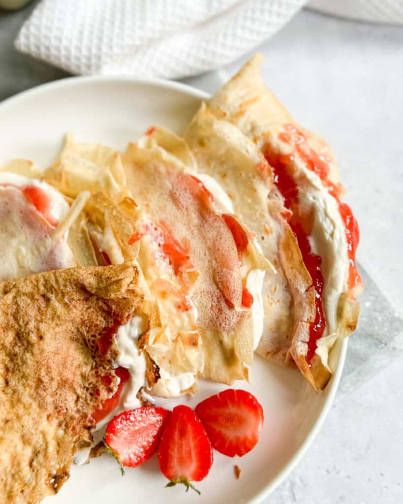 low calorie strawberries and cream crepes