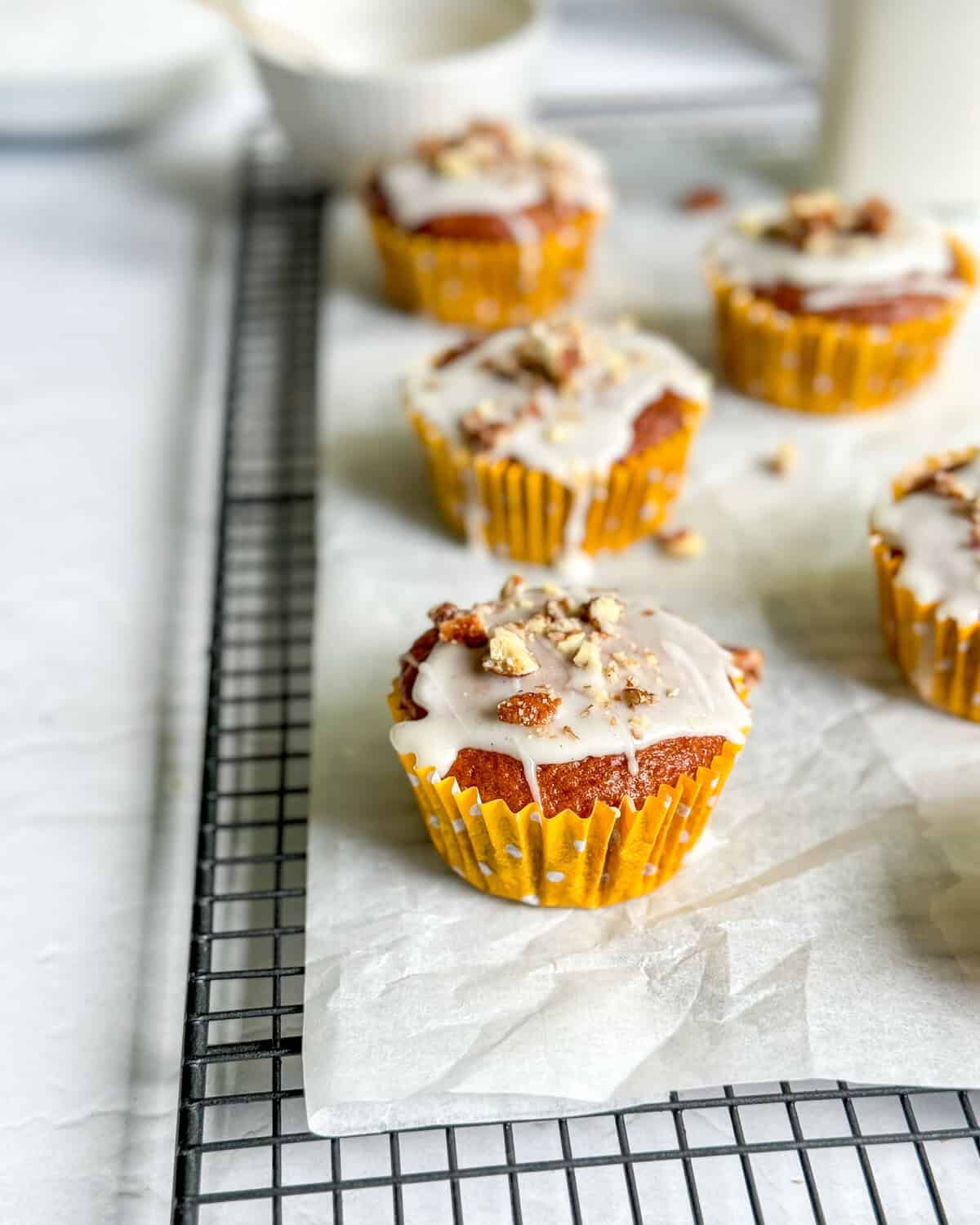 low calorie carrot cake muffins