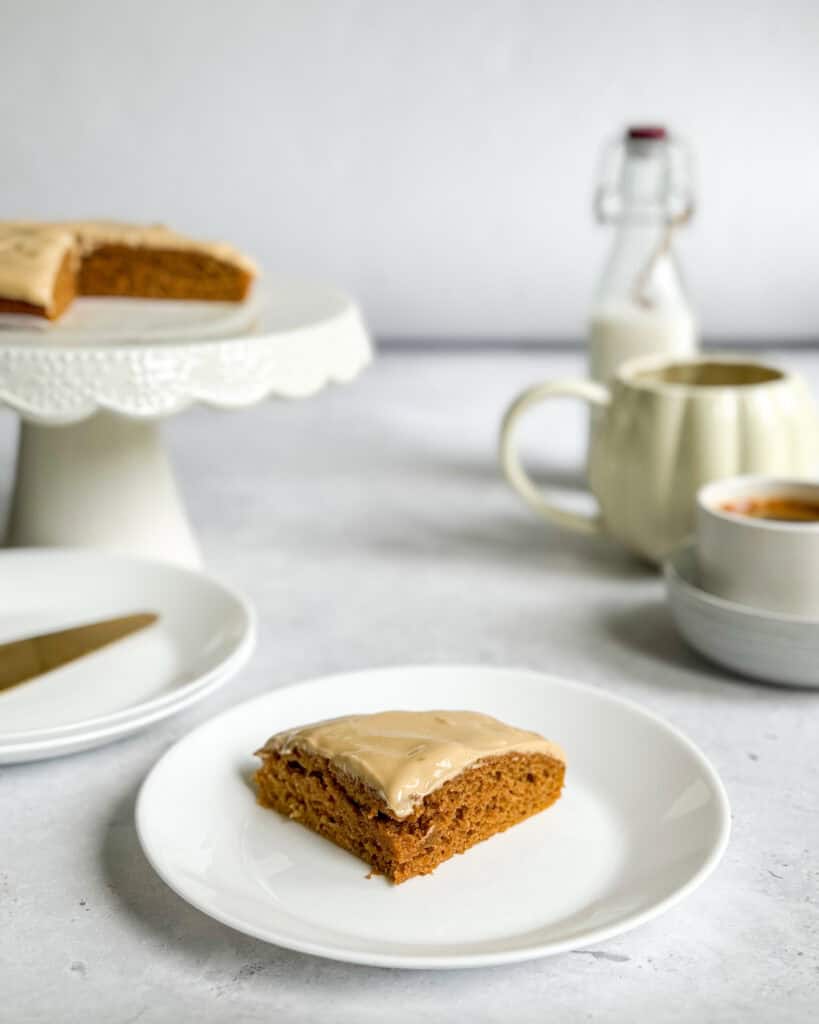 low calorie pumpkin spice latte cake