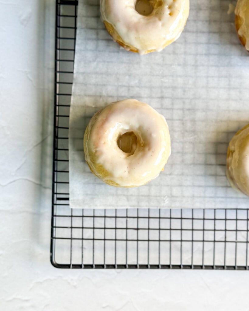 low calorie baked glazed donuts