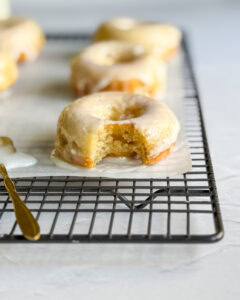 low calorie baked glazed donuts
