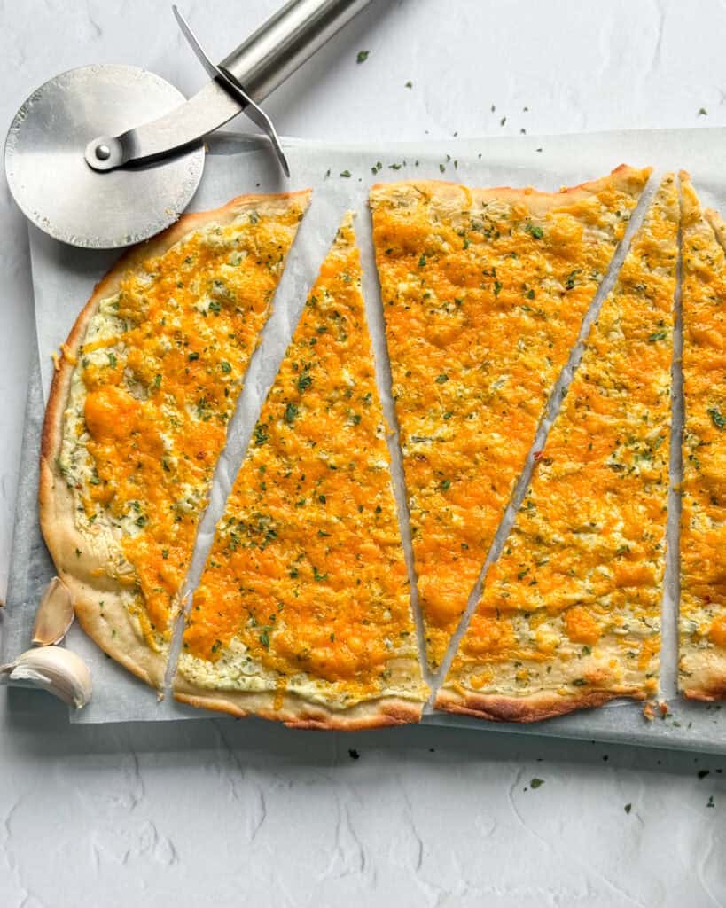 low calorie cheesy garlic bread
