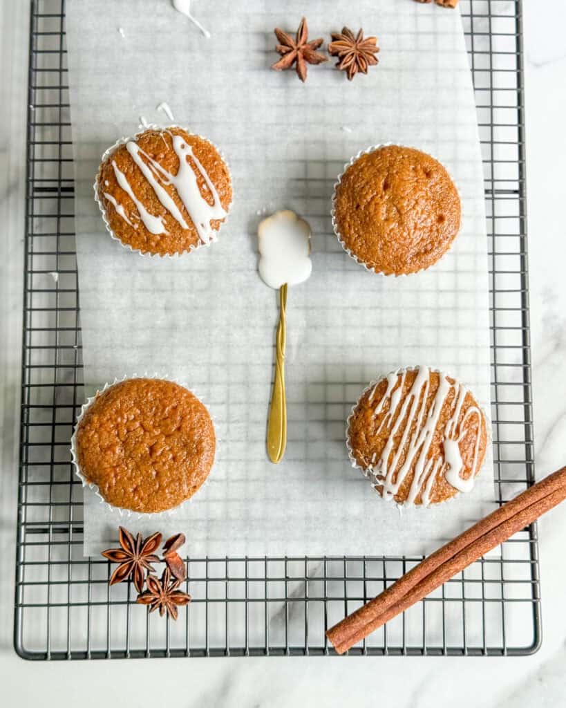 gingerbread muffins