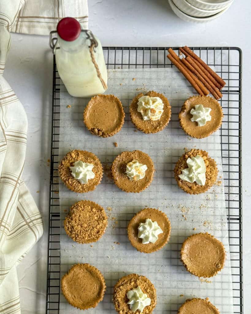low calorie mini gingerbread cheesecakes