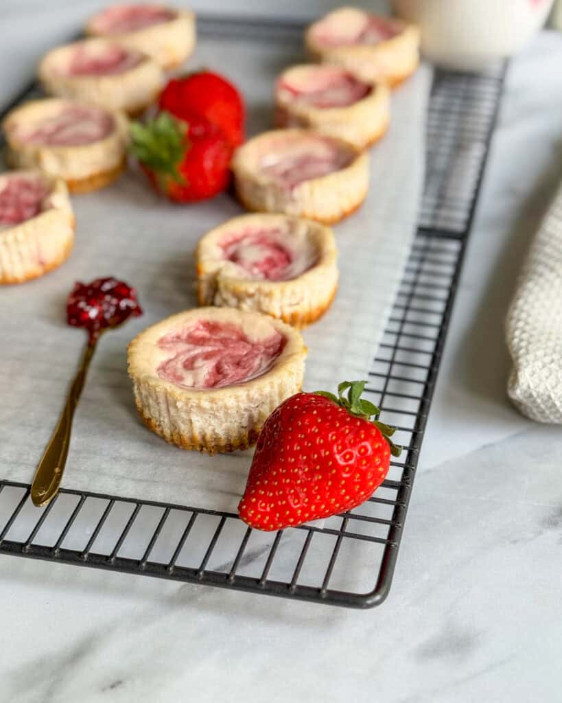 low calorie strawberry cheesecakes