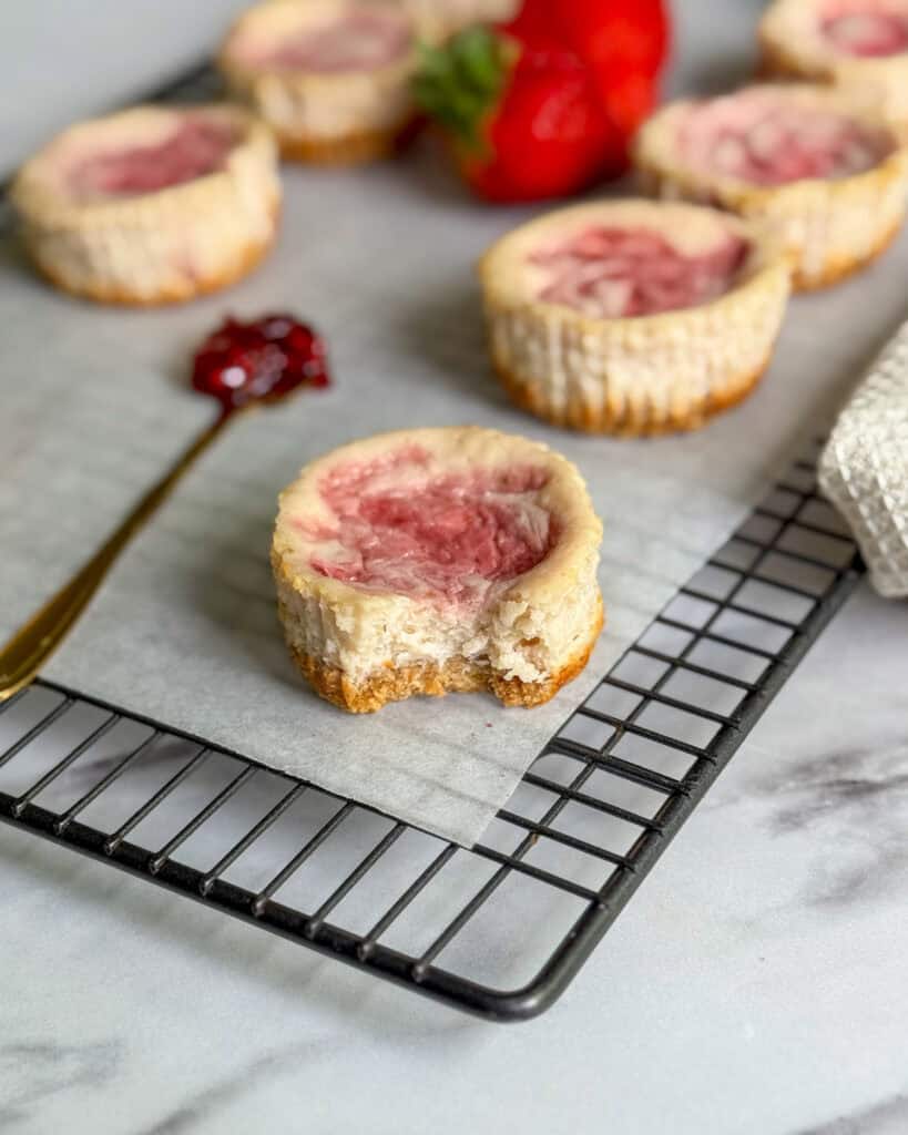 low calorie strawberry cheesecakes