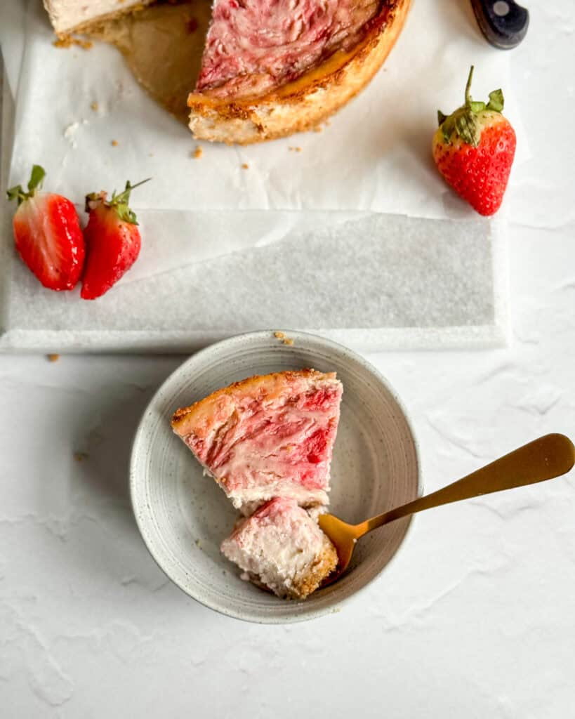 low calorie strawberry cheesecake