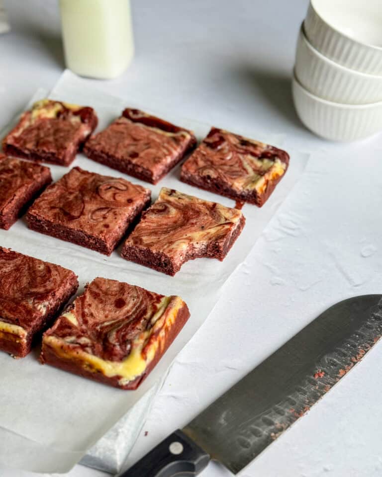 low calorie red velvet cheesecake brownies