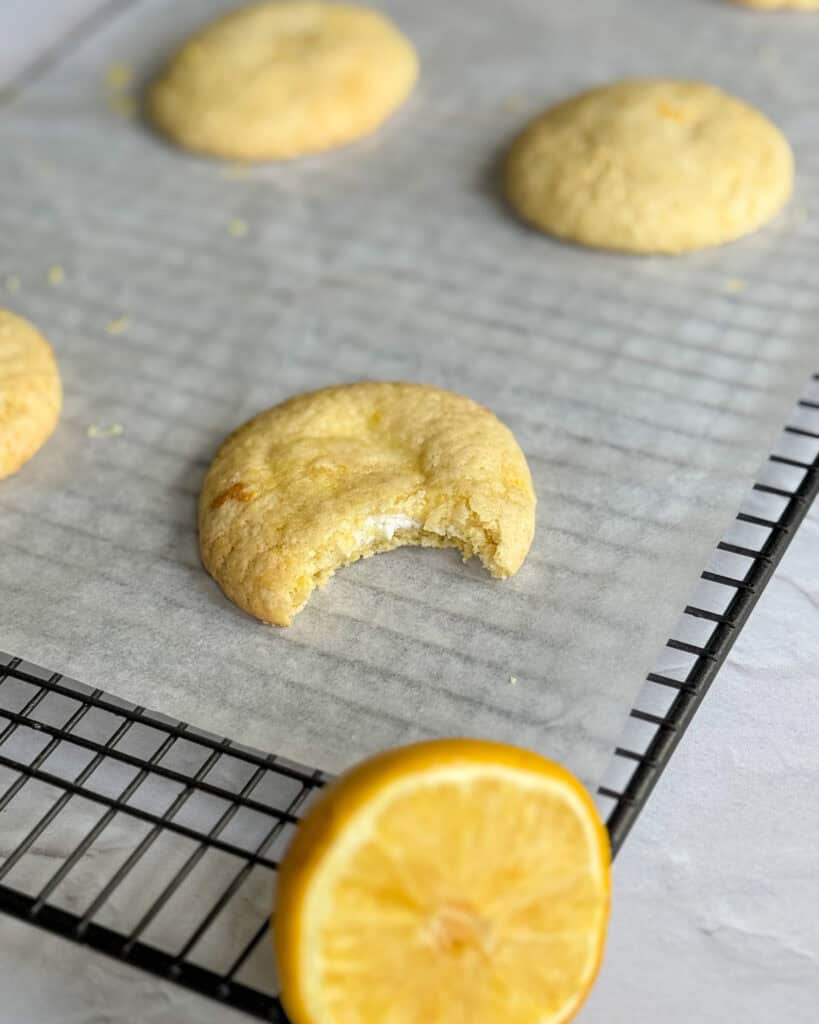 Low calorie lemon cheesecake cookies