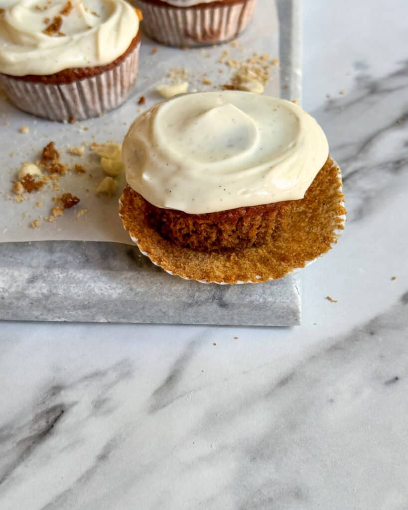 low calorie carrot cake cupcakes