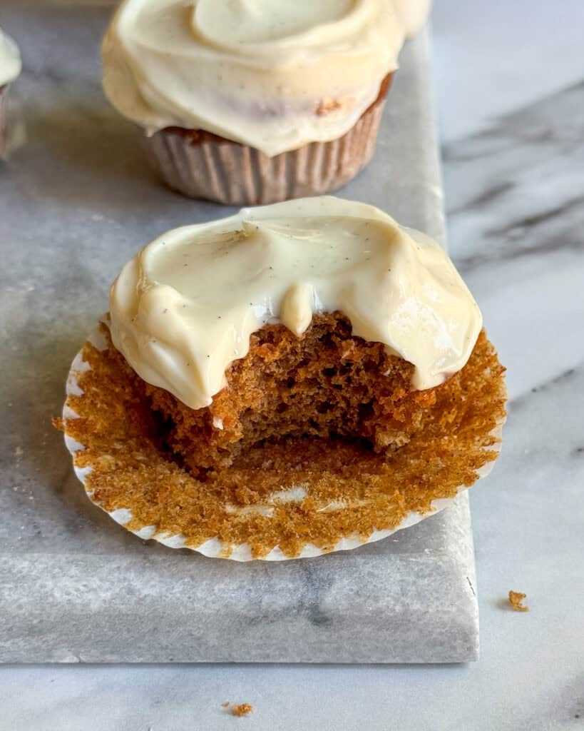 low calorie carrot cake cupcakes
