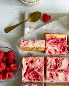 Low calorie raspberry cheesecake bars