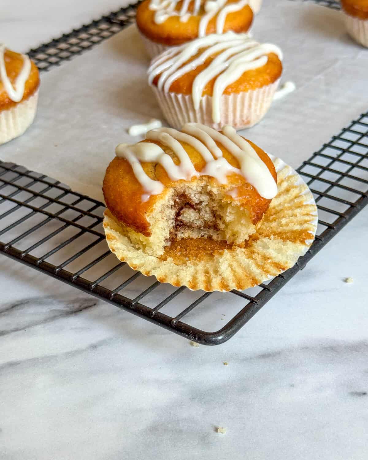 low calorie cinnamon roll muffins