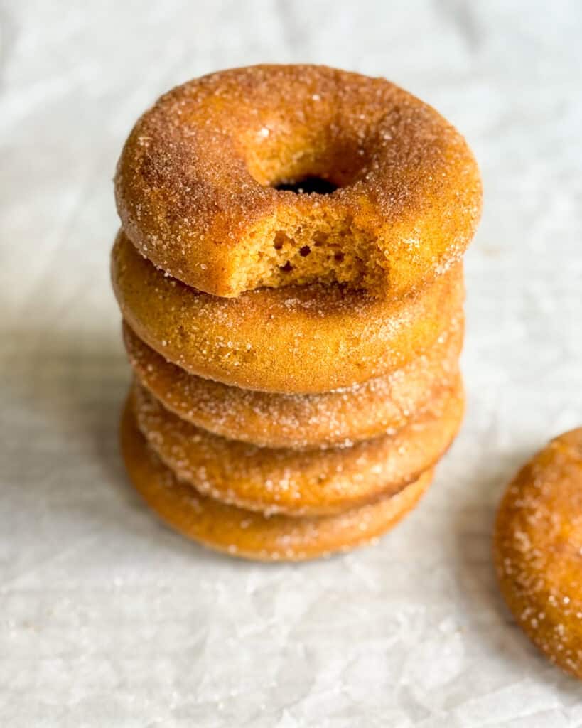 low calorie pumpkin sugar donuts