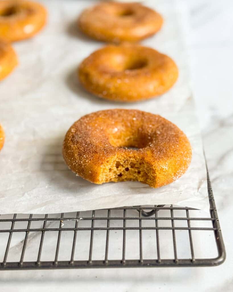 low calorie pumpkin sugar donuts