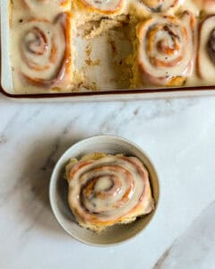 low calorie pumpkin cinnamon rolls