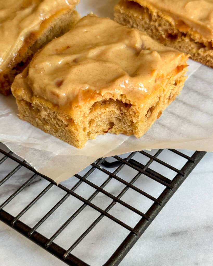 low calorie sticky toffee blondies