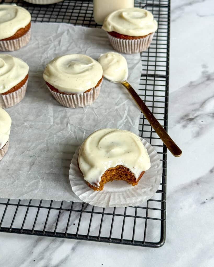 low calorie pumpkin spice cupcakes